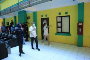 Syamsuar Tinjau Asrama Haji Untuk Persiapan Ruang Isolasi Mandiri Covid-19