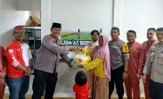 Kapolsek Kampar Serahkan Bantuan untuk Kaum Dhuafa di Desa Sawah