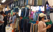 Geliat Bisnis Pakaian Bekas di Pasar Kodim Terus Menggeliat