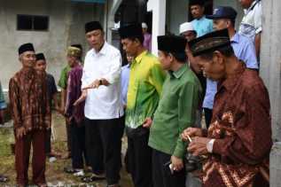Azis Zainal Minta Kades Gunakan Dana Desa yang Bermanfaat Bagi Warga
