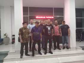 TimTabur Kejaksaan Negeri Mataram  Berhasil Mengamankan  Terpidana PLAMEN PETKOV BESHIROV