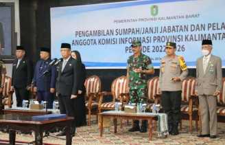 Pangdam XII/Tpr Hadiri Pelantikan Anggota Komisi Informasi Prov. Kalbar Periode 2022 - 2026