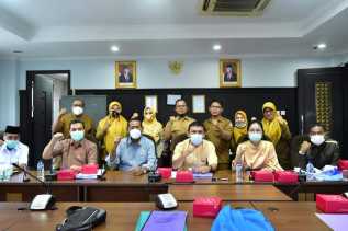 Komisi III DPRD Kota Pekanbaru Hearing Guru Bantu Pekanbaru Terkait Tunggakan Insentif
