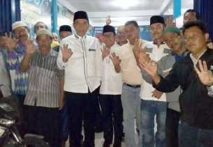 Bersilaturahmi ke Posko Relawan, Tokoh Masyarakat Tenayan Raya Dukung Firdaus-Rusli