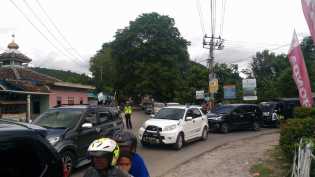 Libur Natal, Jalan Menuju Pantai Pesawaran Dipadati Kendaraan