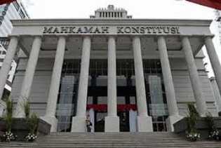 28 April MK Gelar Sidang Uji Perppu Covid-19