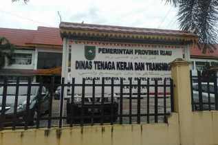 Gaji Tak Juga Dibayar Perusahaan, Pekerja Pembersih Lahan Geruduk Disnaker Riau