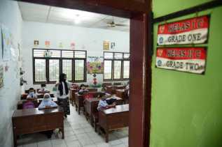 Satgas: Jangan Liburkan Sekolah di Periode Libur Nataru