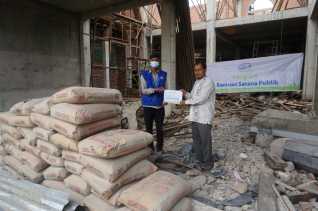 Masjid Al-Ikhlas Payung Sekaki Terima Bantuan Sarana Publik Rumah Yatim Pekanbaru