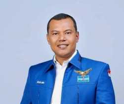 Kelmi Amri Minta Kades Jadi Garda Terdepan, Jika Camat Tak Mampu Koordinir Segera Diganti