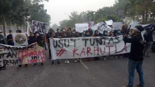 HIMAKRI Gelar Unjuk Rasa Tuntut Penuntasan Kabut Asap dan Karhutla di Riau
