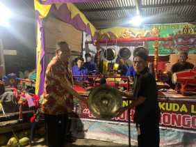 ASISTEN INTELIJEN KEJAKSAAN TINGGI RIAU HADIRI HARI JADI SENI TARI KUDA LUMPING NUTHUH TURONGGO BUDOYO KE-9