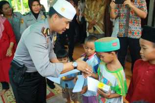 Minggu Terakhir Ramadhan, Polresta Pekanbaru Kunjungi Panti Asuhan Ali An-Nafi'i
