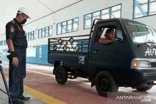 Pekanbaru Ganti 12 Ribu Buku KIR Kendaraan Umum ke Kartu Pintar BLUe