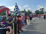 Meriahnya MTQ ke-53 di Perhentian Raja, PJ Sekda Kampar Lepas Peserta Pawai Ta'aruf 21 Kecamatan