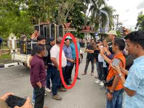 Orator Bayaran Minta Mandagri Tidak Memperpanjang Masa Jabatan PJ Bupati Kampar Kamsol
