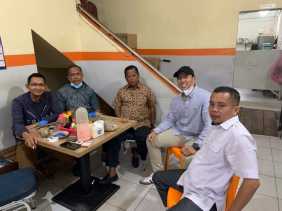 Pasca ditugaskan ke IV, bang IPUT 'ngopi' dengan Aulia di Kopi HOKKY