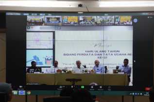 WAKIL KEPALA KEJAKSAAN TINGGI RIAU MENGIKUTI DISKUSI PANEL DALAM RANGKA MEMPERINGATI HARI ULANG TAHUN JAMDATUN KE-31 SECARA VIRTUAL