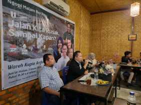 Jalan Riau Banyak Rusak, Diskusi Sijari dan WAG Suara Riau Bongkar Persoalan