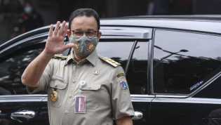 Gaduh Posting Anies Baca Buku 'How Democracies Die'