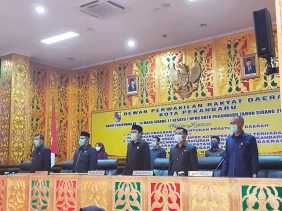 DPRD Pekanbaru Sahkan APBD Tahun 2021 Rp.2,597 Triliun