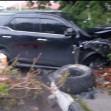Hantam Pagar Disnak dan Keswan, Sopir Minibus Fortuner Diduga dalam Pengaruh Narkoba.