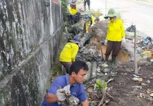 Warga Keluhkan Drainase Rusak di Jalan Srikandi
