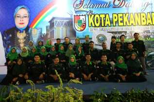 Abdul Khoir Lantik Himapasbar dan Komapas Dikediaman Walikota Pekanbaru