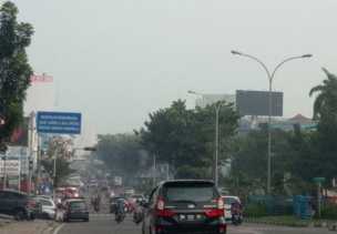 Pekanbaru Hari Ini  Diselimuti Asap Tipis Polusi Udara