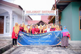 Ikatan Alumni (IKA) SMPN 14 Pekanbaru angkatan 96 melaksanakan bakti sosial