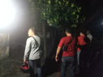 Team Opsnal dan Bhabinkantibmas Polsek Siak Hulu  Cek Tkp Yang diduga Tempat Aktifitas Sabung Ayam