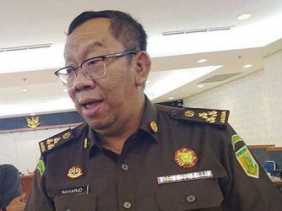 Kejaksaan Tinggi  Riau Buru 14 Buronan, Satu Terdeteksi di Luar Negeri