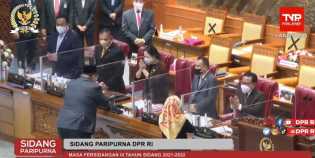 Paripuna DPR Sahkan 7 Komisioner KPU dan 5 Anggota Bawaslu Terpilih
