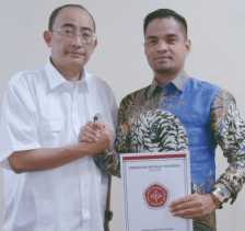 Denny Dasril Diberi Mandat Pimpin Peradin 1964 Provinsi  Riau
