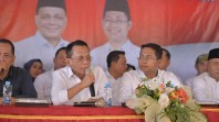 Bupati Rohil Digugat, Wakilnya Tak Tersentuh