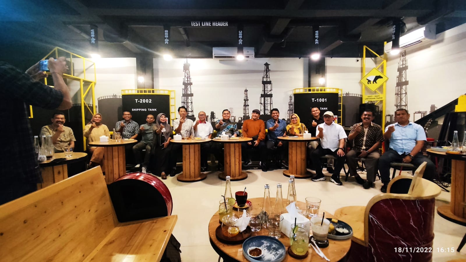 Direktur intelkam Polda Riau Kombes Pol Aris Prasetyo Indar Yanto Sik , MSI ,Bersama SMSI Atasi HOAX Direktur intelkam Polda Riau Kombes Pol Aris Prasetyo Indar Yanto Sik , MSI ,Bersama SMSI Atasi HOAXi