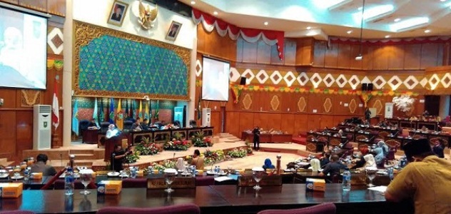 Paripurna DPRD Riau Dengar Jawaban Pemerintah atas Pandangan Fraksi