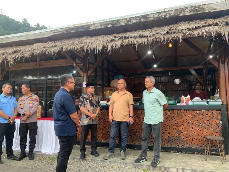 Penanganan Laporan Dugaan Korupsi Wali Nagari Mandeh Dinilai Lamban, Tokoh Adat Soroti Kunjungan Kapolda Sumbari