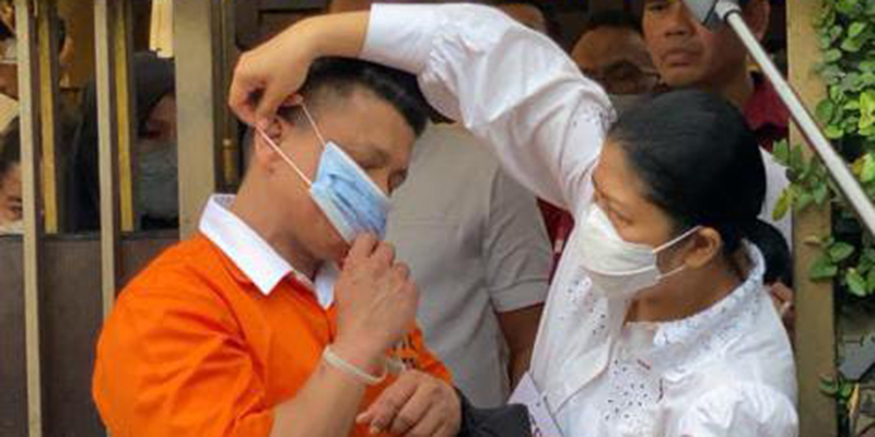 Istri Ferdy Sambo Dicekal Pergi ke Luar Negeri Istri Ferdy Sambo Dicekal Pergi ke Luar Negerii