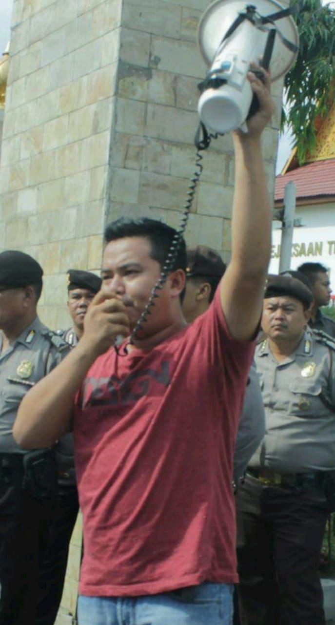 Tokoh Pemuda Pangkalan Baru Siak Hulu Kritik Visi Misi Balon Kades Tokoh Pemuda Pangkalan Baru Siak Hulu Kritik Visi Misi Balon Kadesi