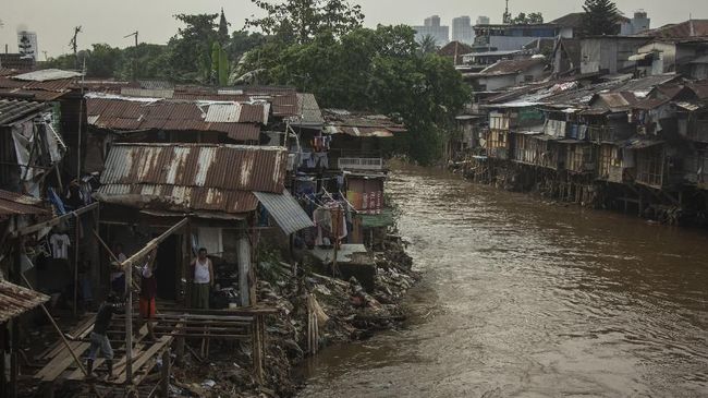 Jejak Normalisasi Sungai DKI, Dicetuskan Jokowi Dihapus Anies Jejak Normalisasi Sungai DKI, Dicetuskan Jokowi Dihapus Aniesi