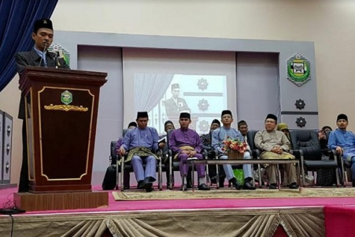 UAS Dapat Gelar Profesor dari Universitas Islam Sultan Syarif Ali Brunei UAS Dapat Gelar Profesor dari Universitas Islam Sultan Syarif Ali Bruneii