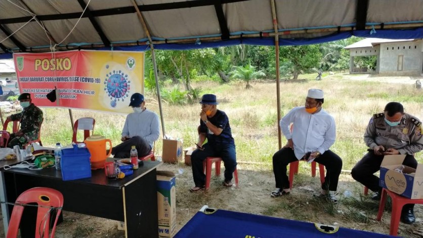 Wabup Rohil Tinjau Posko Tanggap Covid-19, Masyarakat Diminta Tetap Tenang Wabup Rohil Tinjau Posko Tanggap Covid-19, Masyarakat Diminta Tetap Tenangi