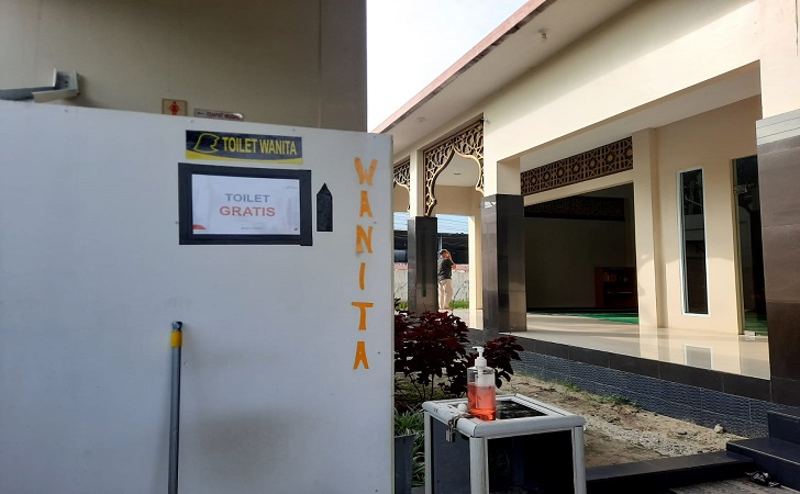 Tulisan Toilet Gratis Mulai Dipasang di SPBU Kota Pekanbaru Tulisan Toilet Gratis Mulai Dipasang di SPBU Kota Pekanbarui