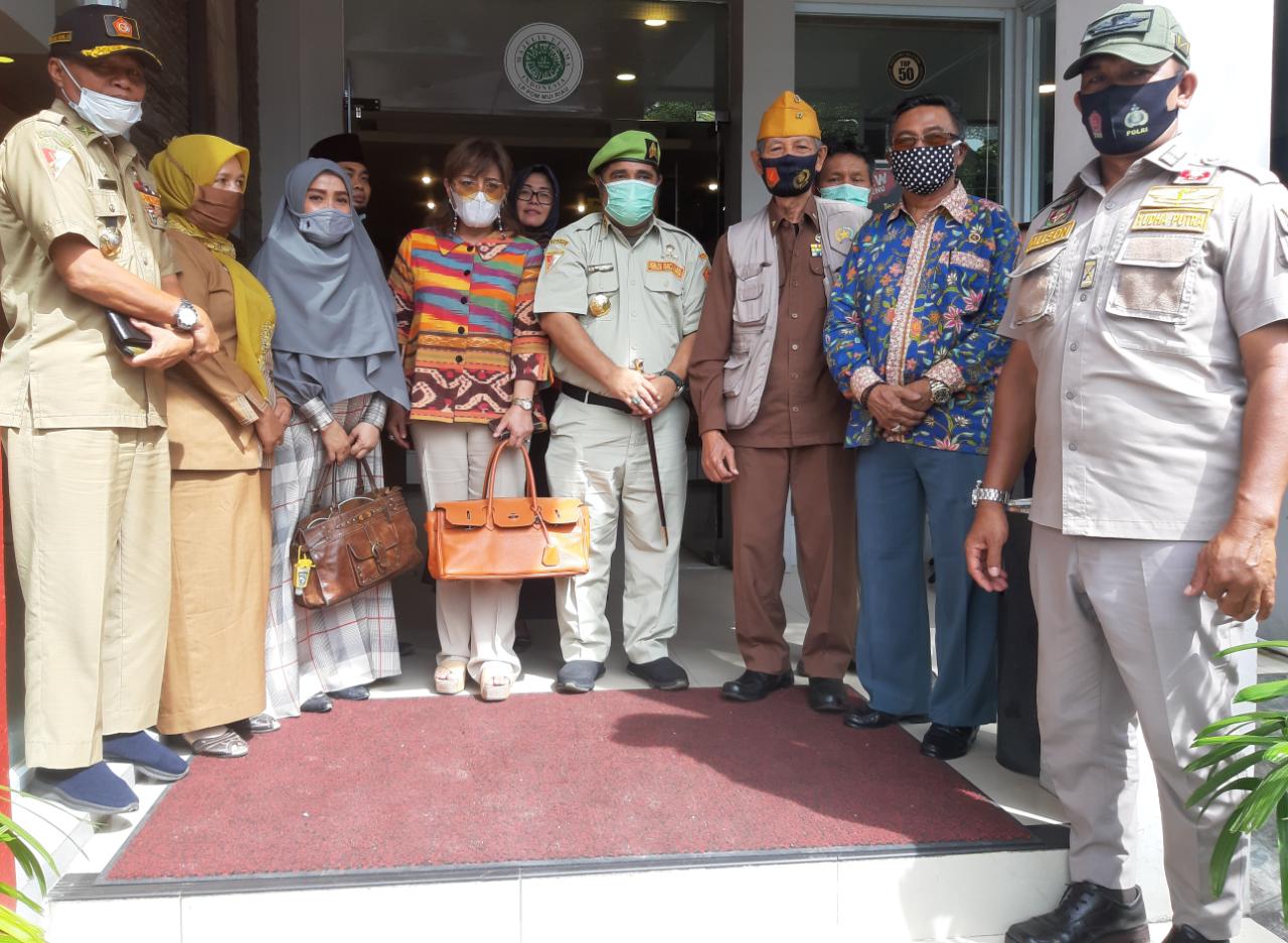 Silaturahmi KOMNAS PA Riau Dengan PP PPM, ini Yang Dibahas Silaturahmi KOMNAS PA Riau Dengan PP PPM, ini Yang Dibahasi
