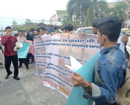 Disebut Rugikan Negara 3,8 M, Mahasiswa Minta Tangkap dan Hukum Wabup Bengkalisi