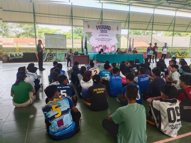 Dandim 0601/Pandeglang Berikan Pembekalan Bela Negara dan Kepemimpinan kepada Mahasiswa STKIP Mutiara Banten Dandim 0601/Pandeglang Berikan Pembekalan Bela Negara dan Kepemimpinan kepada Mahasiswa STKIP Mutiara Banteni