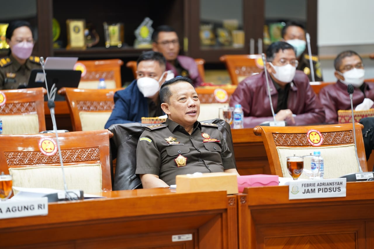 Kejaksaan Agung Memeriksa 5 Orang Saksi Terkait Perkara PT. Waskita Karya (persero), Tbk. Kejaksaan Agung Memeriksa 5 Orang Saksi Terkait Perkara PT. Waskita Karya (persero), Tbk.i