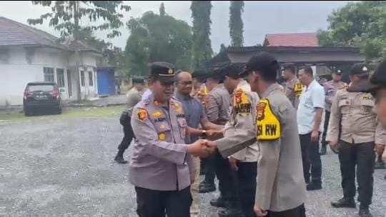 Halal Bihalal, Kapolsek Siak Hulu Perkuat Sinergitas Dan Tali Silaturahmi Persaudaraan Bersama Jajaran Anggota Halal Bihalal, Kapolsek Siak Hulu Perkuat Sinergitas Dan Tali Silaturahmi Persaudaraan Bersama Jajaran Anggotai