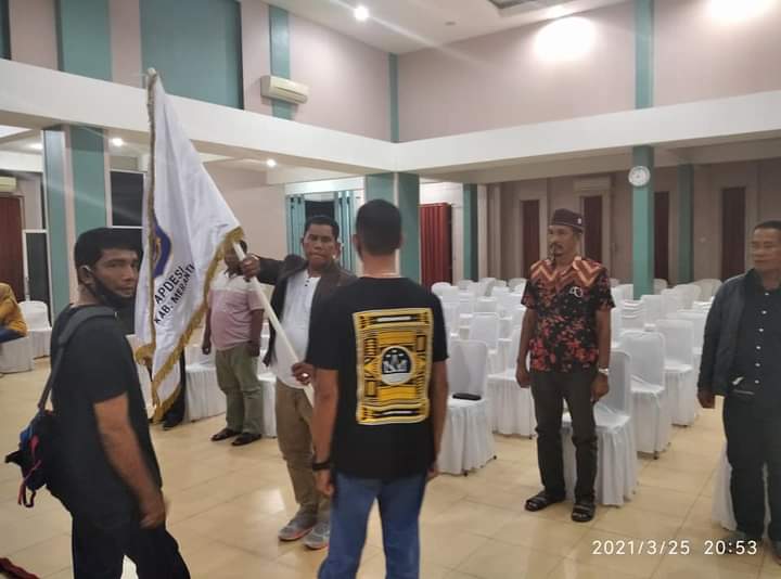Malam Ini Mahadi Ketua DPC APDESI Kepulauan Meranti Beserta Pengurus Ikuti Geladi Resik Malam Ini Mahadi Ketua DPC APDESI Kepulauan Meranti Beserta Pengurus Ikuti Geladi Resiki